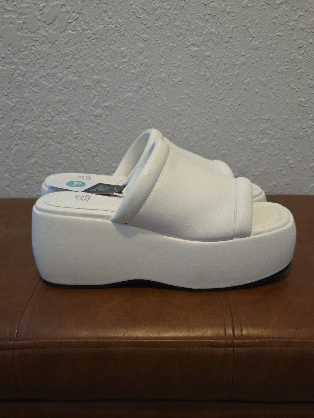 Wild Fable White Platform Slide Sandals - Picture 3 of 6